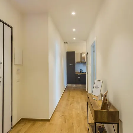 Apartment H49